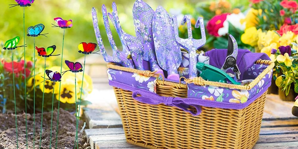 mother's day gardening gift baskets