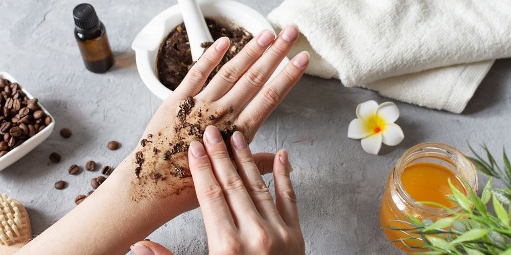 diy coffee scrub for body