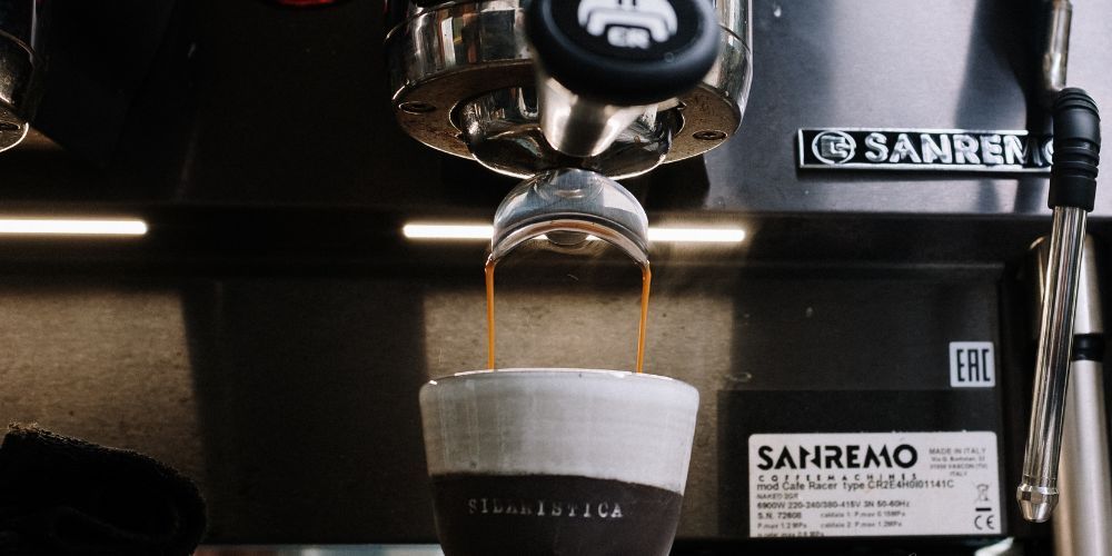 What Are Key Features of Coffee and Espresso Makers?