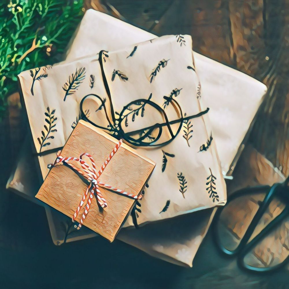 Best Gift Wrapping Paper: 9 Sheets That Will Up Your Presentation Game