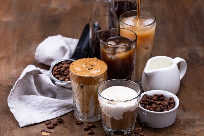 Photo-Illustration: Catchy Shopper 